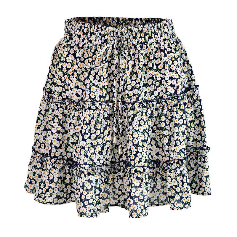 

Floral High Waisted A- Line Short Skirt Floral High Waist A- line Skirt Navy blue floral M