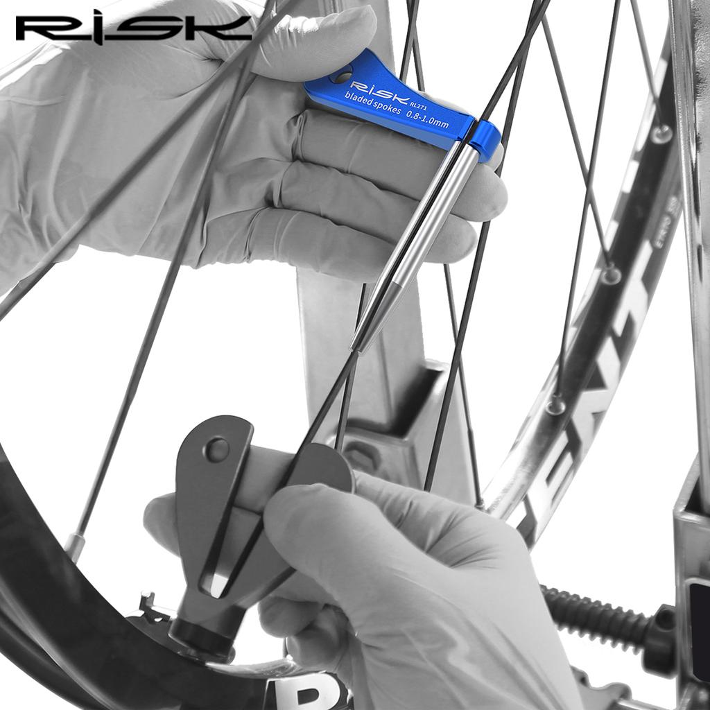 RISK Road Bike Bladed Spoke Wrench Fixing Tool Holder Seers Bicycle Flat Spokes Rim Ajustment Tool for 0.8mm To 1.3mm Spoke