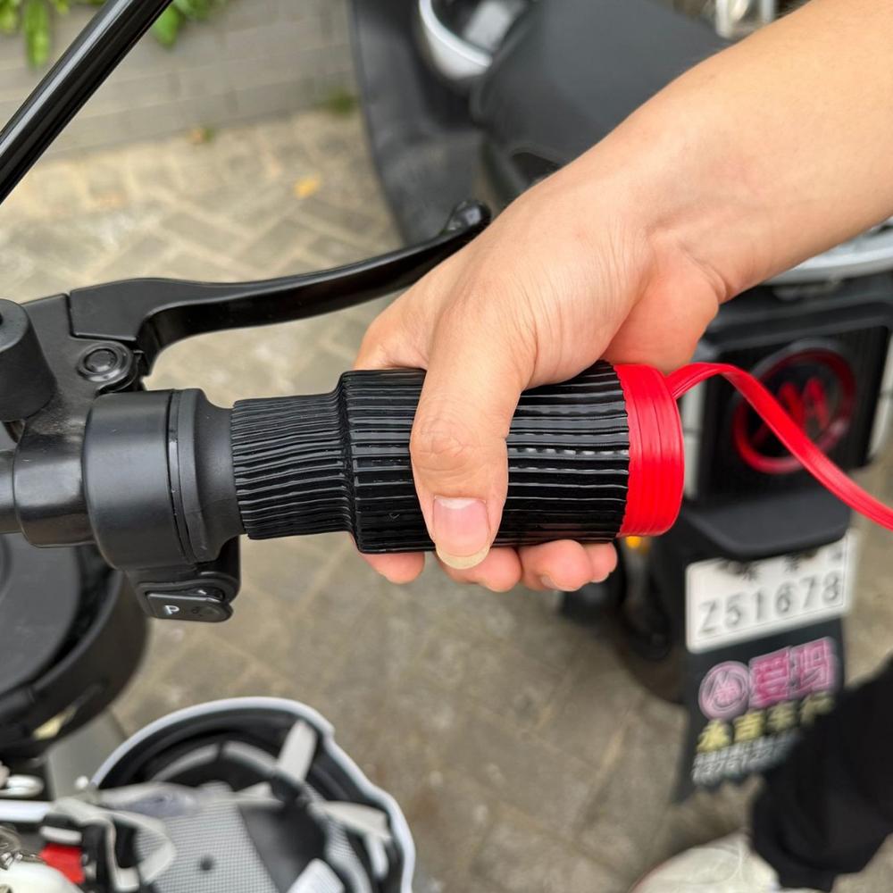 Non Slip Handle Bar Grip Self Shrinking Handlebar Brake Cover Universal Non-slip Silicone Moto Modification Riding Equipment Protective Covers