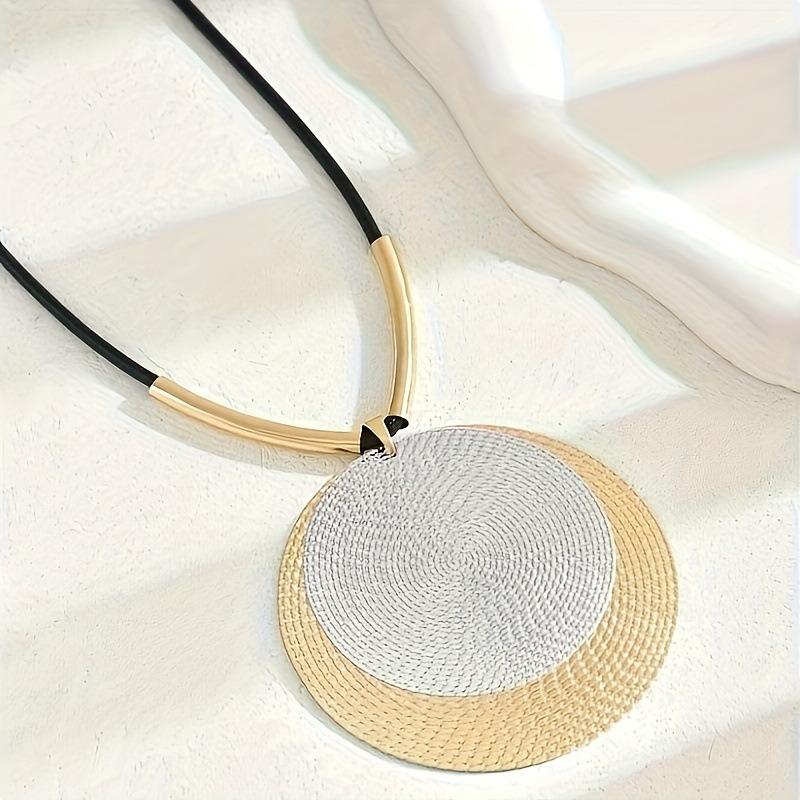 Exaggerated Pattern Double Round Cake Pendant Necklace Female, Metal Texture Geometric Round Card Rope Chain Necklace