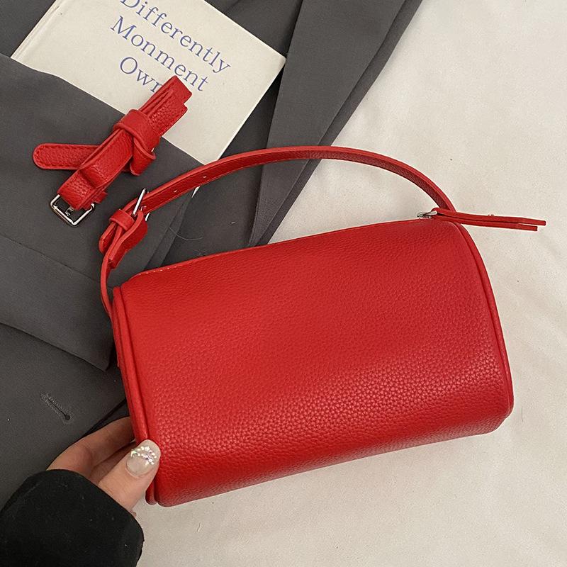 2025 new simple lychee pattern soft leather portable pillow bag women's casual versatile commuter style messenger bag