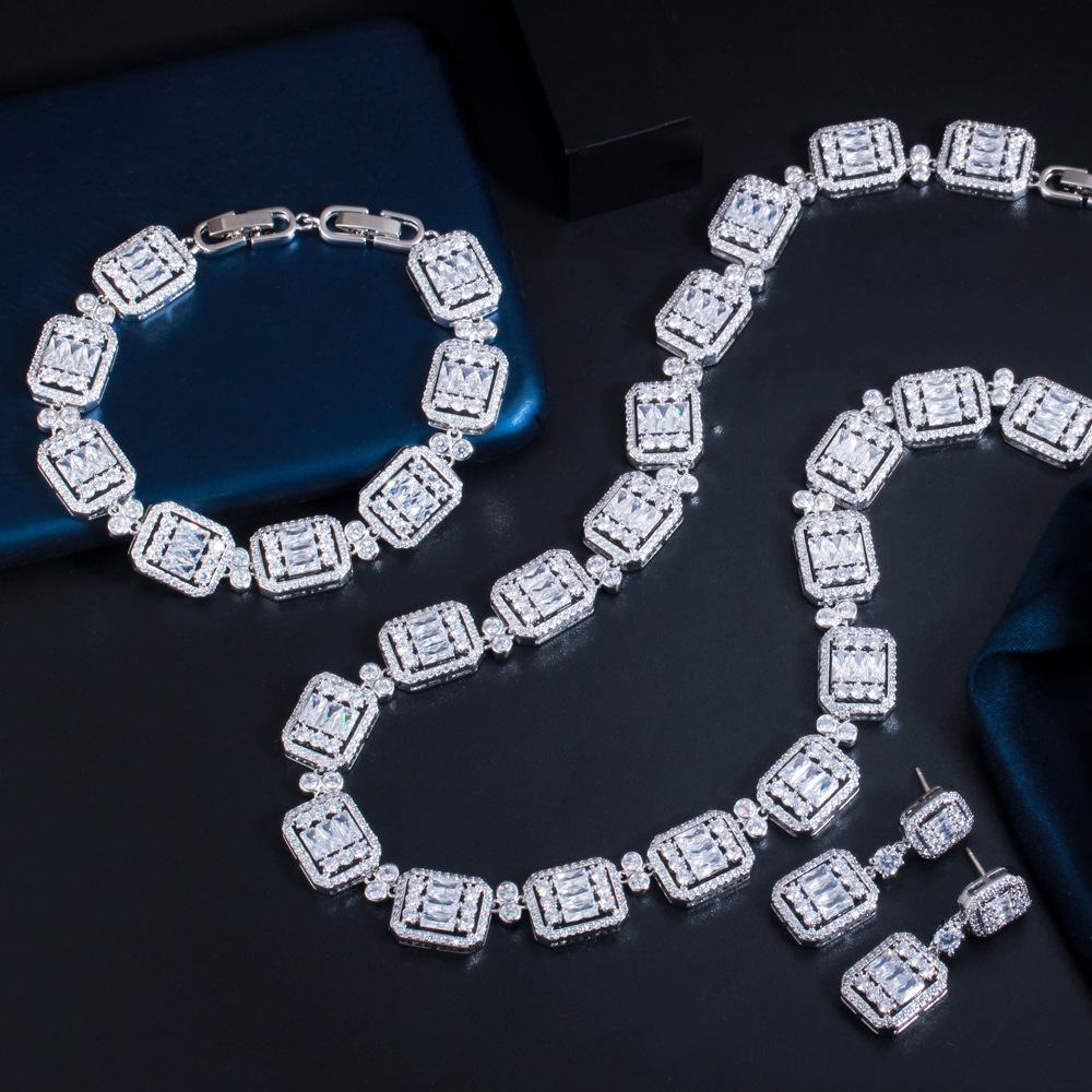 

Медный Набор Серьги Браслет Ожерелье Ювелирные Изделия Свадьба Званый Ужин Циркониевый Набор Цепочка