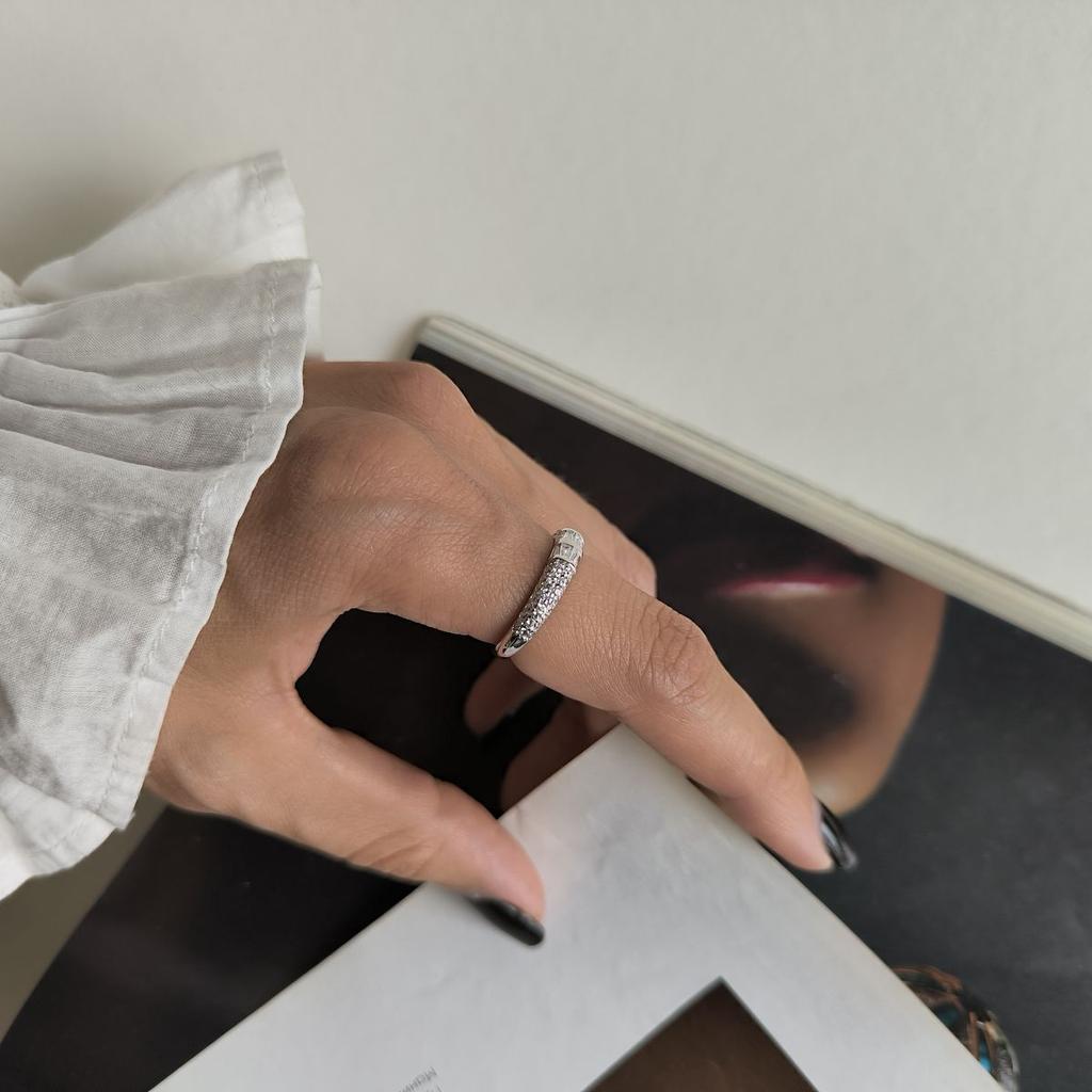 Silver Ring with Cubic Zirconia, Product Weight 2.57 G (2186595)