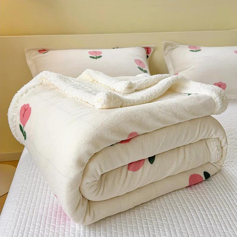 Winter Cartoon Printed Lamb Wool Blanket Thick and Warm Coral Fleece Blanket for Office Napping Fluffy Soft Plush Bedspread