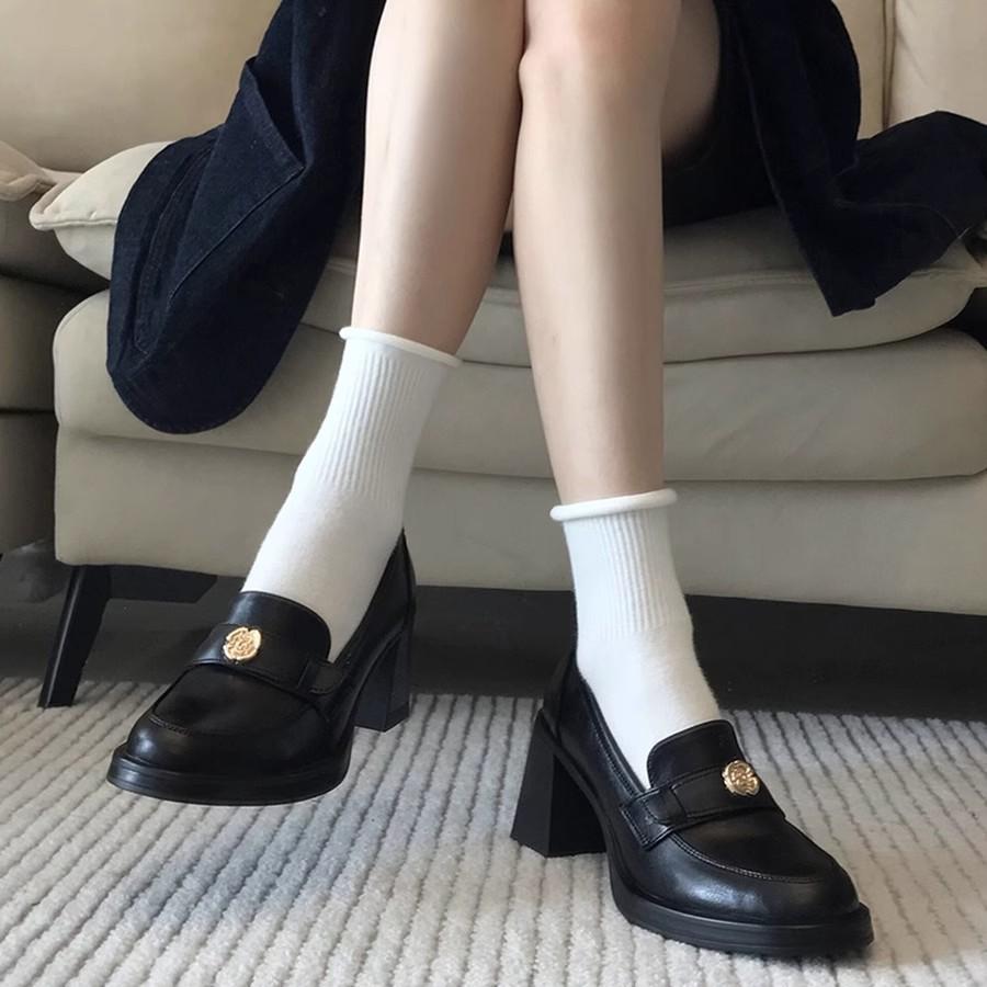 High sense!! Camellia loafers women's 2025 new French thick heel black high heel British style small leather shoes