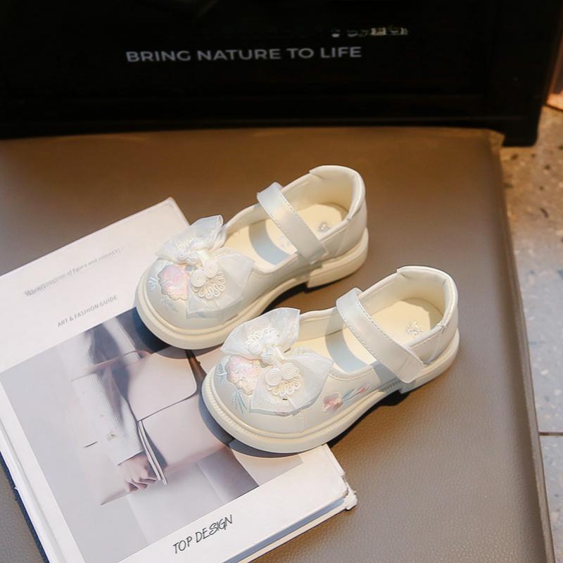 Spring and Autumn New Ancient Style Embroidered Shoes Children's Leather Shoes National Style Shoes New Chinese Style Princess Single-Layer Shoes