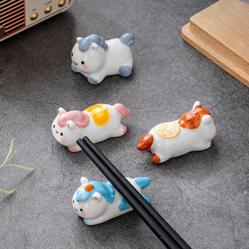 Cute Ceramic Horse Chopstick Rest Rack & Holders Spoon Fork Knife Stand Flatware Organizer Horse Year Ornaments Table Decor