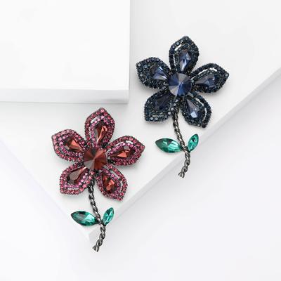 French Luxury Retro Rhinestone Flower Brooch Elegant Temperament Women'S Dress Suit Corsage Plant Pin