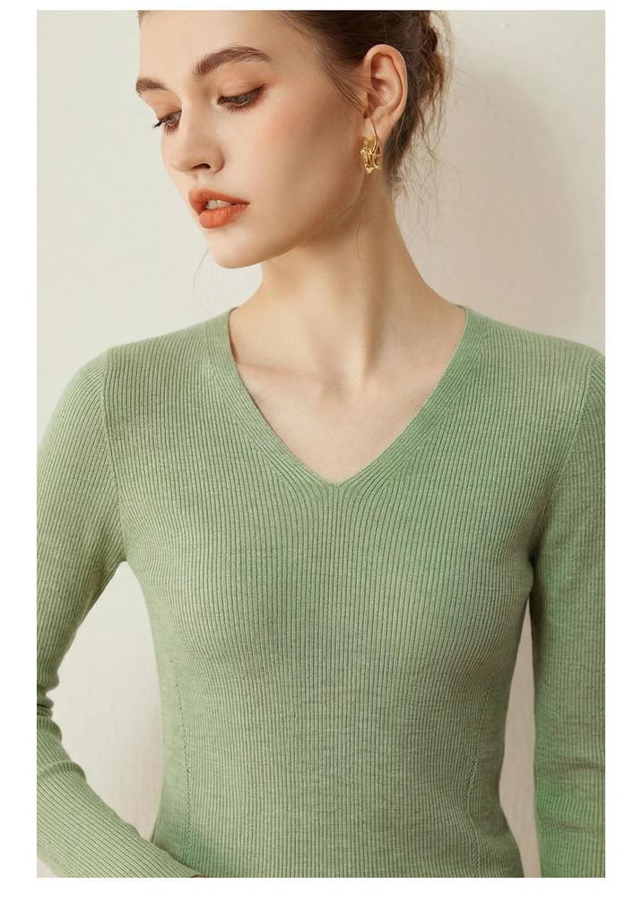 Women's Cross V-Neck Striped Wool Knit Pullover, Slim-Fit Base Layer for Autumn/Winter