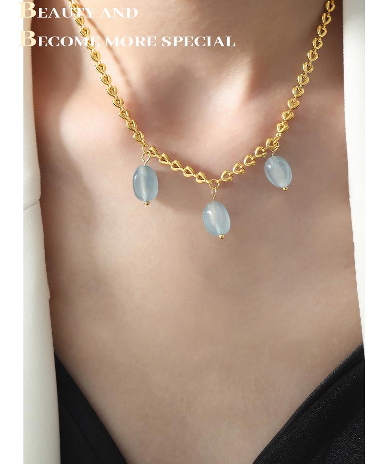 Elegante Collar con Colgante de Lapislázuli y Ágata en Acero de Titanio Chapado en Oro de 18 Quilates