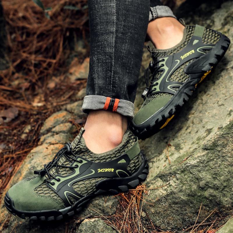 Professional Aqua Shoes Men Non-slip Water Shoes In Trekking Upstream Shoes Quick-Dry Beach Light Water Sports Sneakers