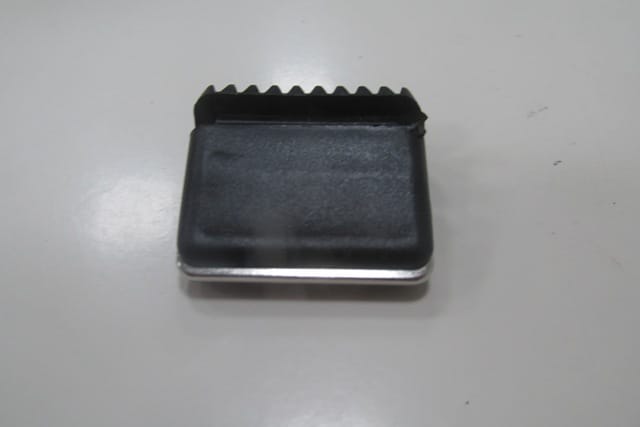 

Ventilation Grille Direction Button for Mercedes E-Class W210 2000-2002 Oem 21513405