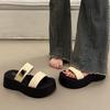 Internet celebrity platform slippers women's summer wear 2025 new models are versatile comfortable seaside beach cool slippers tide