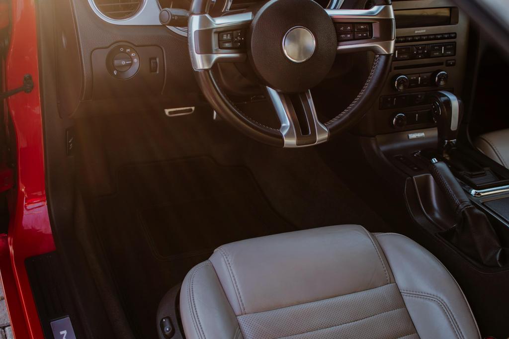 Dywaniki Samochodowe Welurowe Czarne Do: Infiniti Q50 Sedan (2013-)