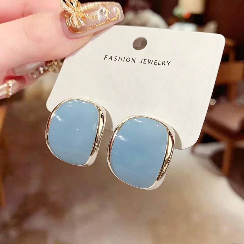 Retro French Geometric Oval Enamel Earrings - Versatile & Simple Ear Ornaments