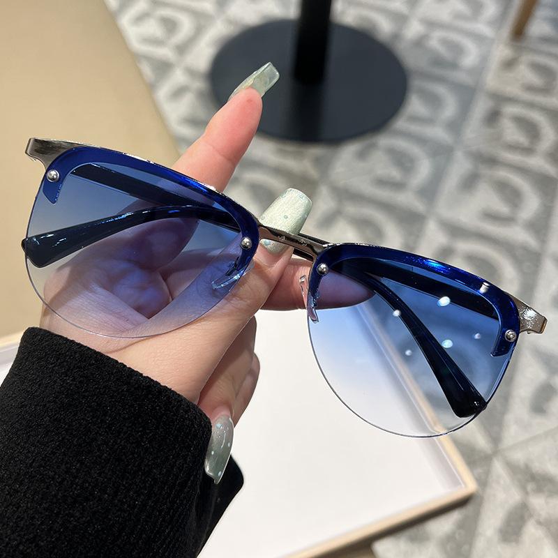 New Cool Colored Small Frame Sunglasses Fashion Women'S Oval Eyeglasses Men Outdoor Sunshade Small Round Shades Uv400 Eyewear