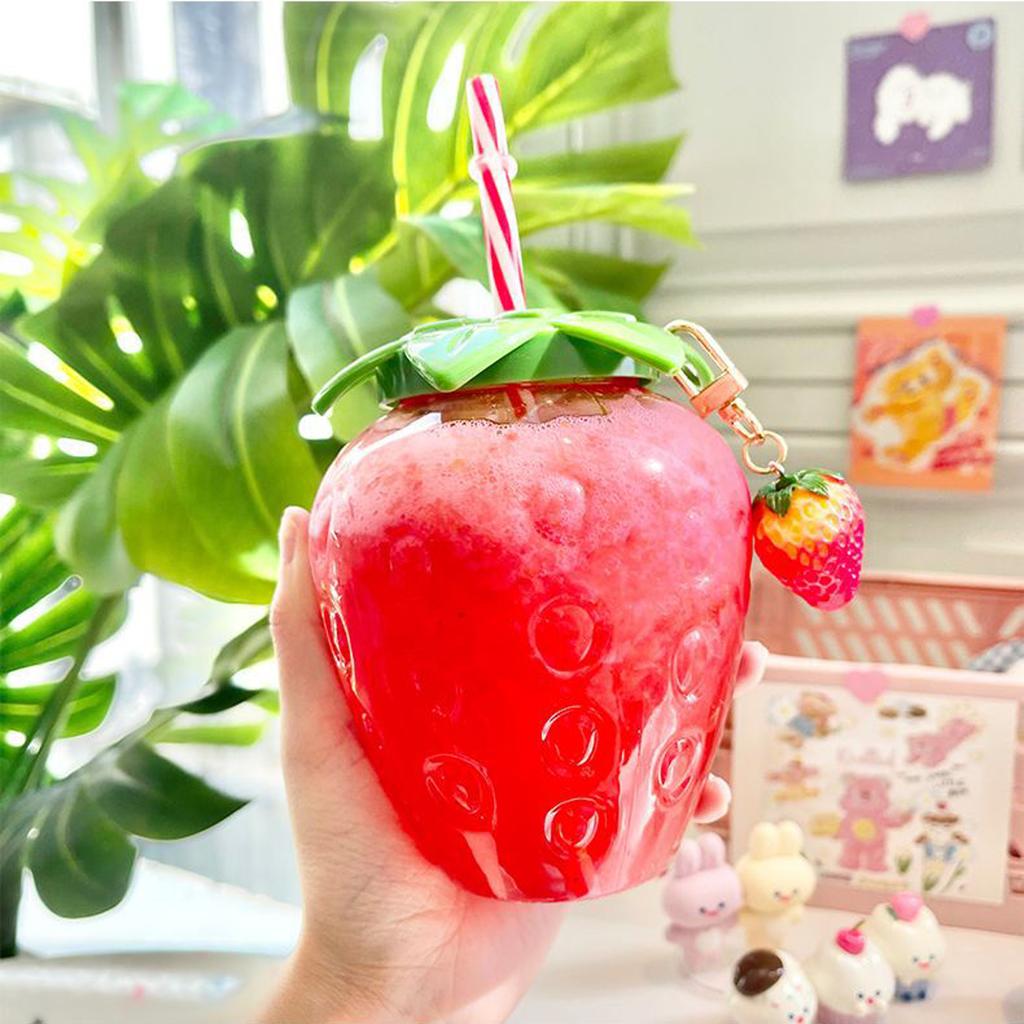 Summer Cute Strawberry Straw Water Bottle Cartoon Food Grade PP Milk Coffee Straw Cup for Home Drinkware