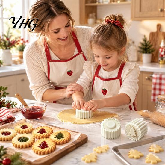 Reusable Christmas Baking Supplies Tree Cookie Mold, 2-in-1 Double-Sided Biscuit Press for DIY Compact Kitchen Utensils And Mooncakes, Pastry