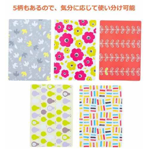 Set of 5 Scandinavian-style placemats. Non-slip backing and water-repellent plastic for easy wiping. Colorful and stylish. 43.5 x 30cm.