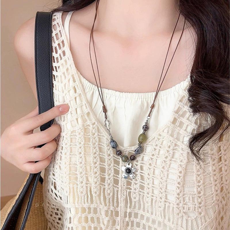 Love ceramic beaded necklace women's light luxury sweater chain autumn and winter Maillard accessories