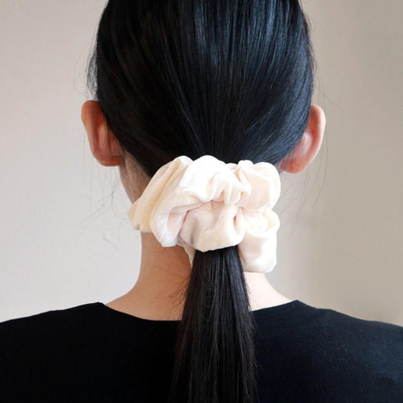 Less is more Velvet Scrunchie_7 colors