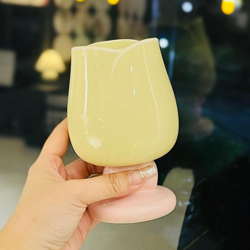 Matt Hochwertig Aussehender Keramikkelch mit Löffel Mädchenherz Tulpen Parfümbecher Heim Weinkelch Kaffeetasse