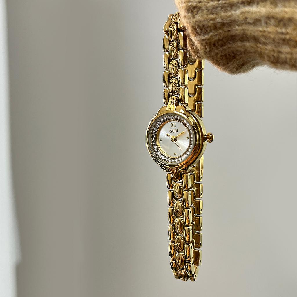 Watch Women'S Light Luxury Bracelet Watch Style High Sense Exquisite Fashion Temperament High Sense Women'S Quartz Watch