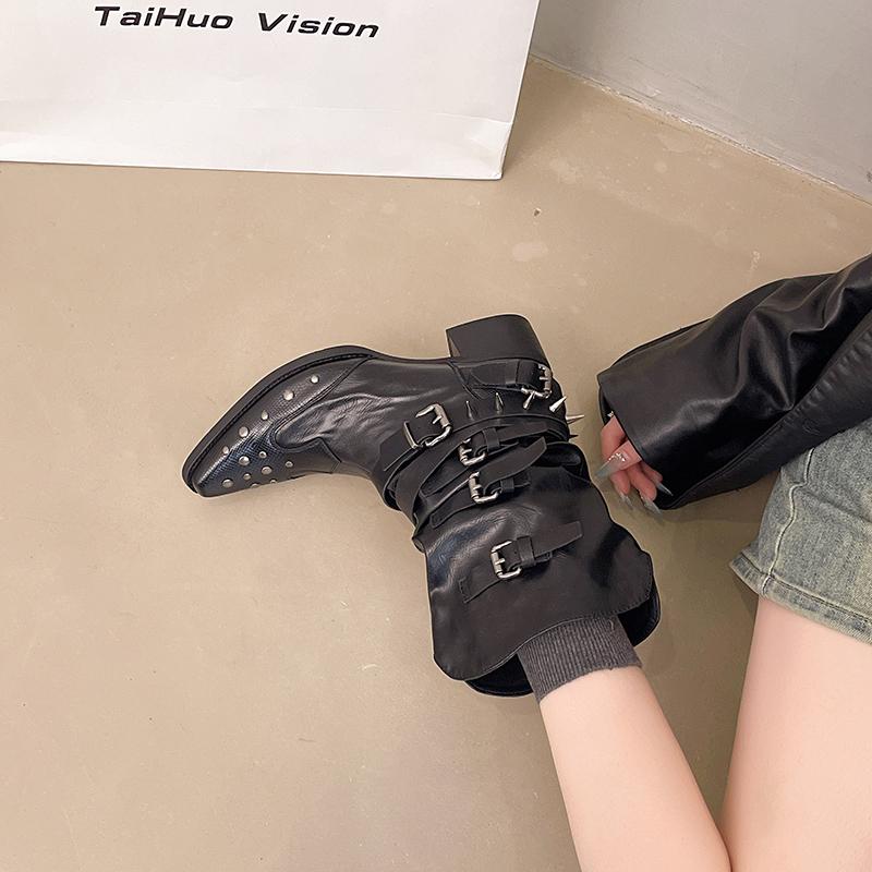 Women's Boots Europe and the United States Wind Big Size Willow Nail Pointed Head Fashion Boots Platform Thick with Mid-calf Boots