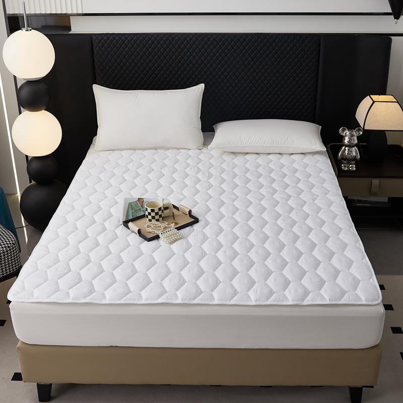 Waterproof Quilted Mattress Protector Cover Thickened Breathable Mattress Topper for Single or Double Bed