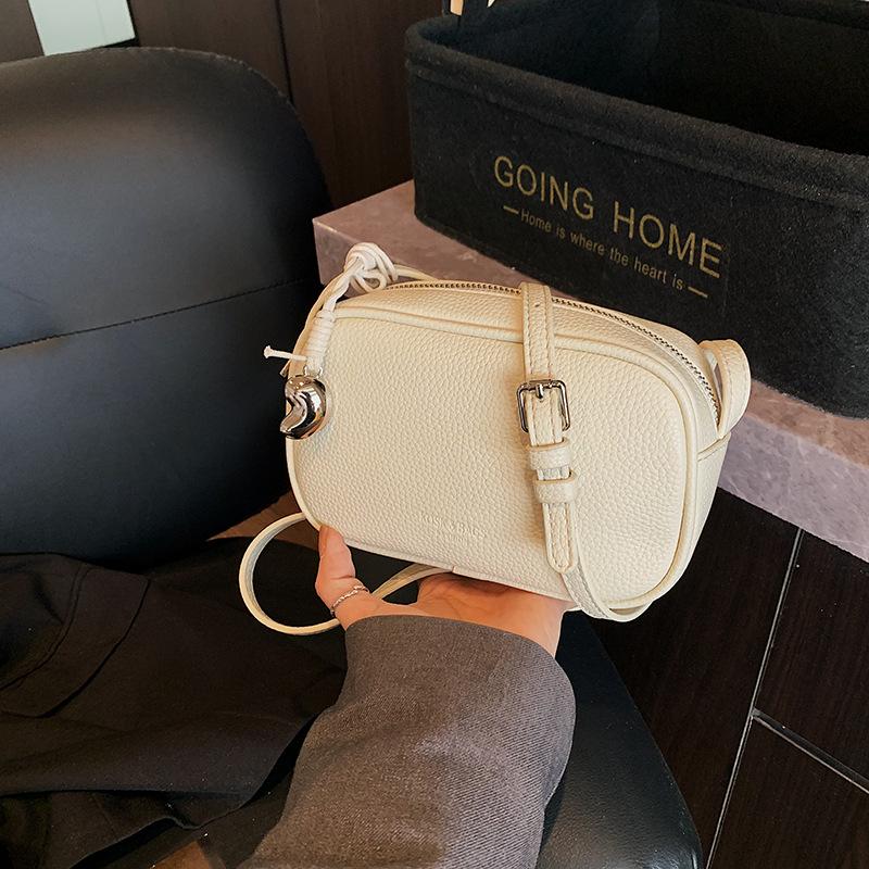 

Сумка Женская Новая Универсальная На Плечо Мессенджер no pendant