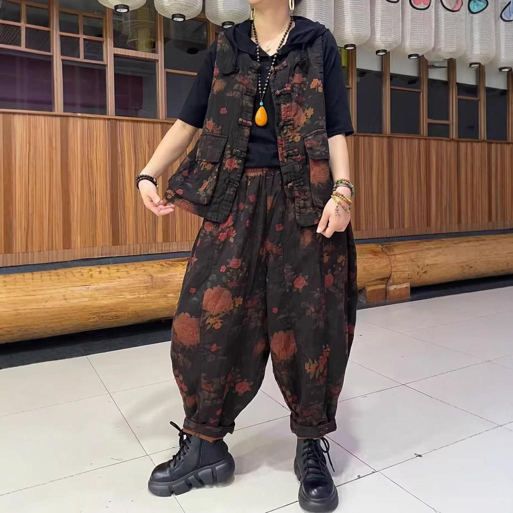 Spring Women's Retro Casual Set: Artistic Vest & Elastic Waist Pants