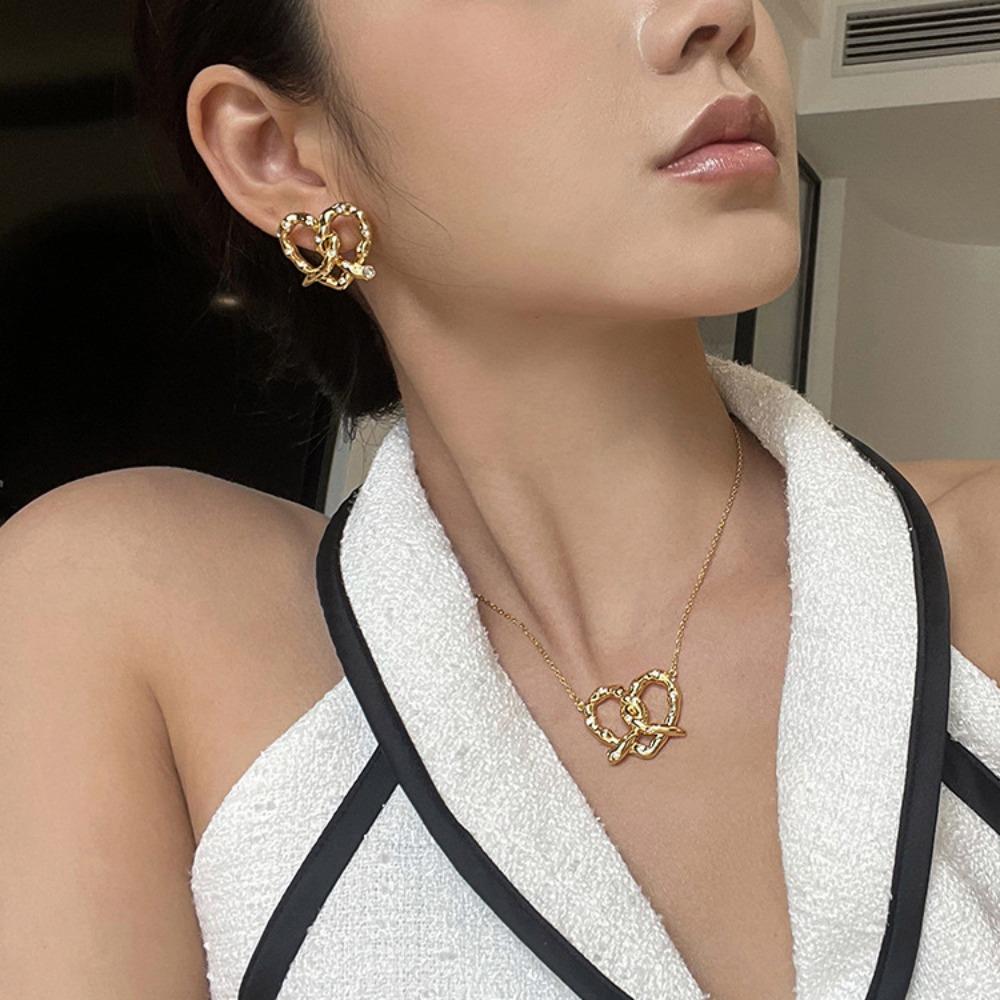 

French Vintage Earrings Elegant Bow Knot 3D Cross Diamond Heart Necklace Simple Collarbone Chain