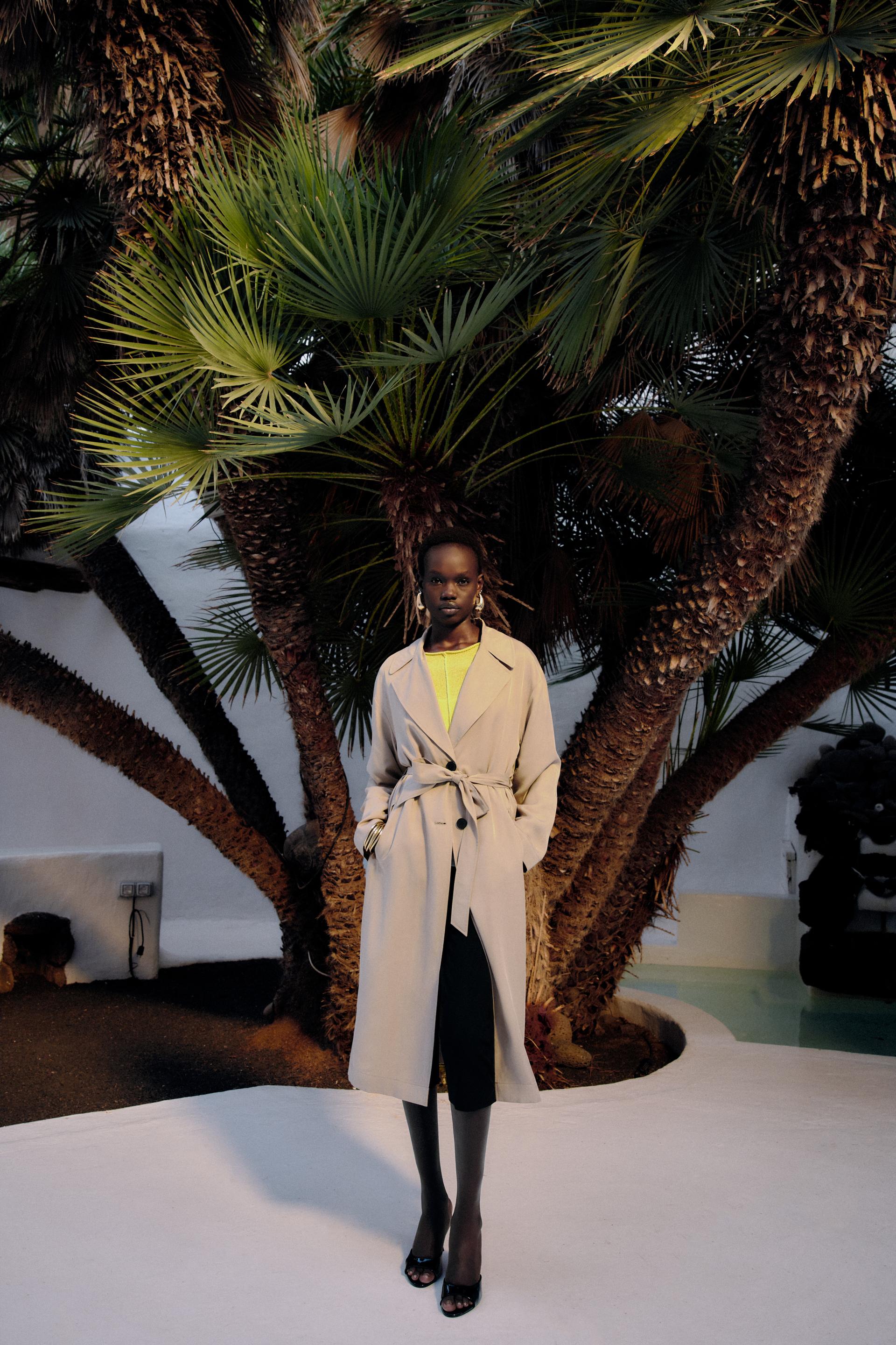 

ДЛИННЫЙ ТРЕНЧ С ПОЯСОМ