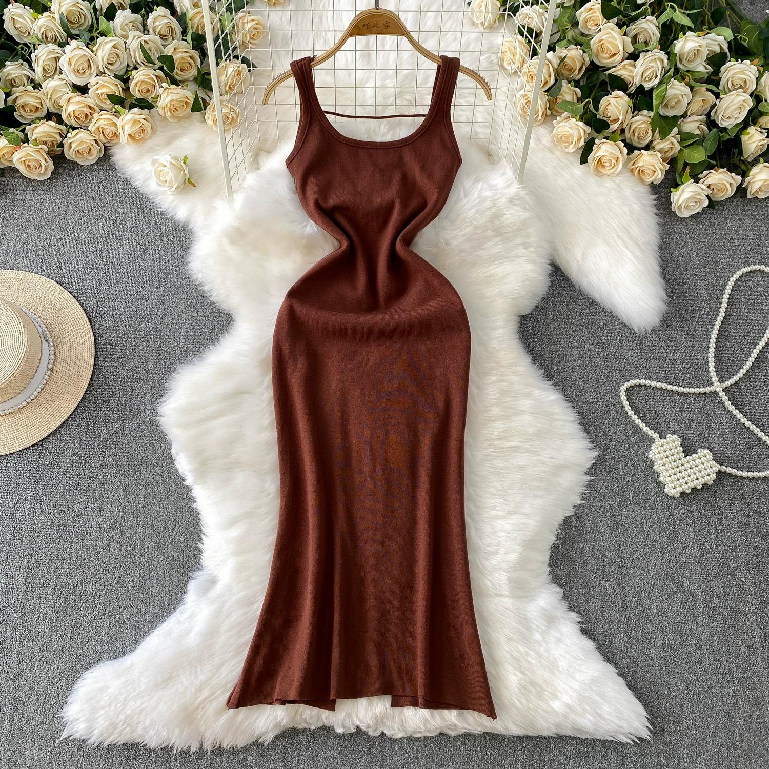 

Летние женские повседневные вязаные свитера без рукавов с сексуальной открытой спиной, платья-миди с разрезом One Size темно-коричневого