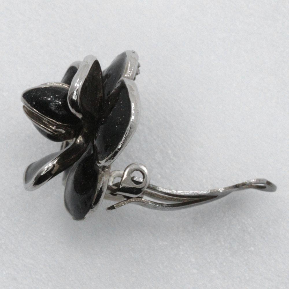 Chanel Camellia COCO Mark Earring Silver Metallic 15.5g Women Used