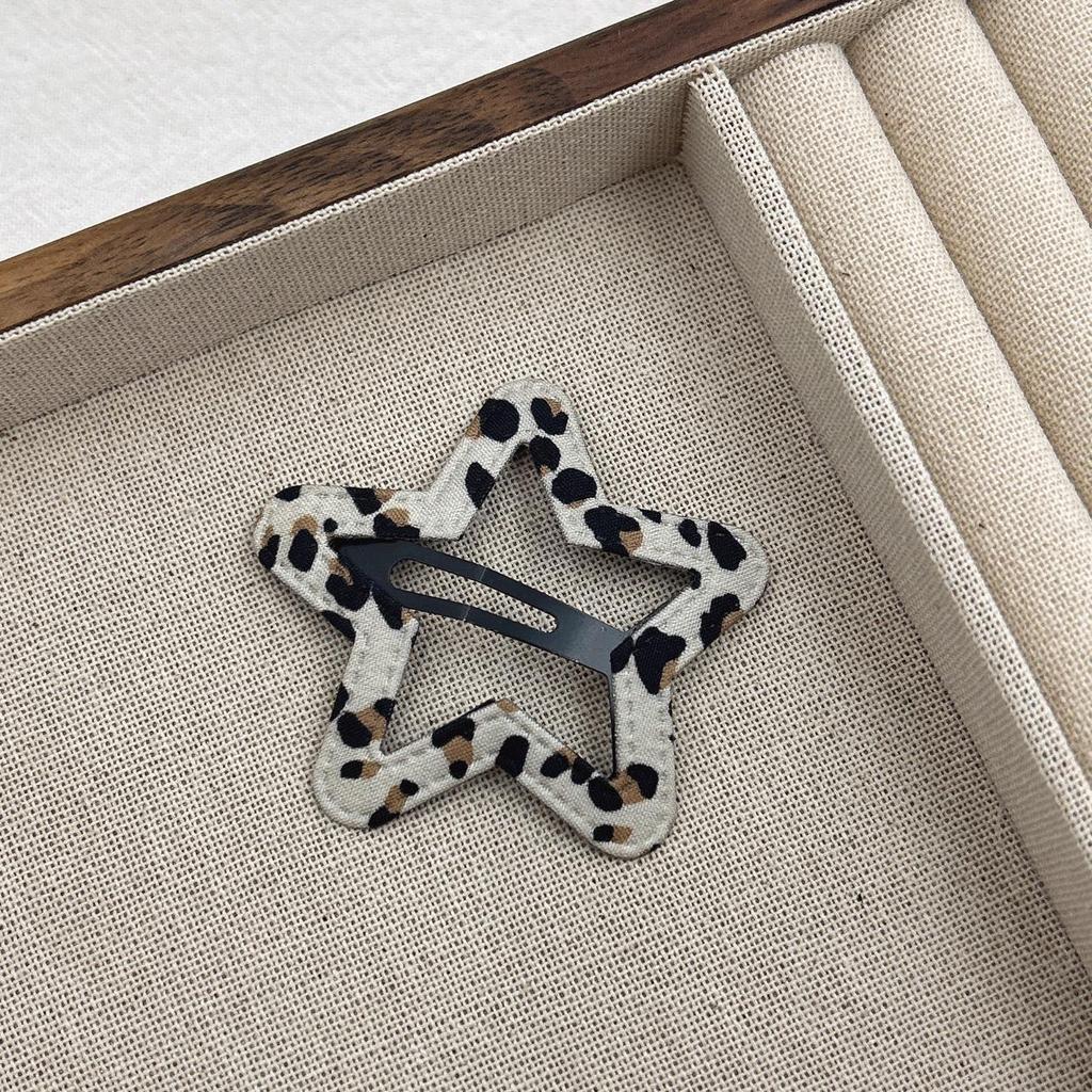 Leopardmönstrad utskuren hårklämma set - Moln, Stjärna, Hårnålsstilar