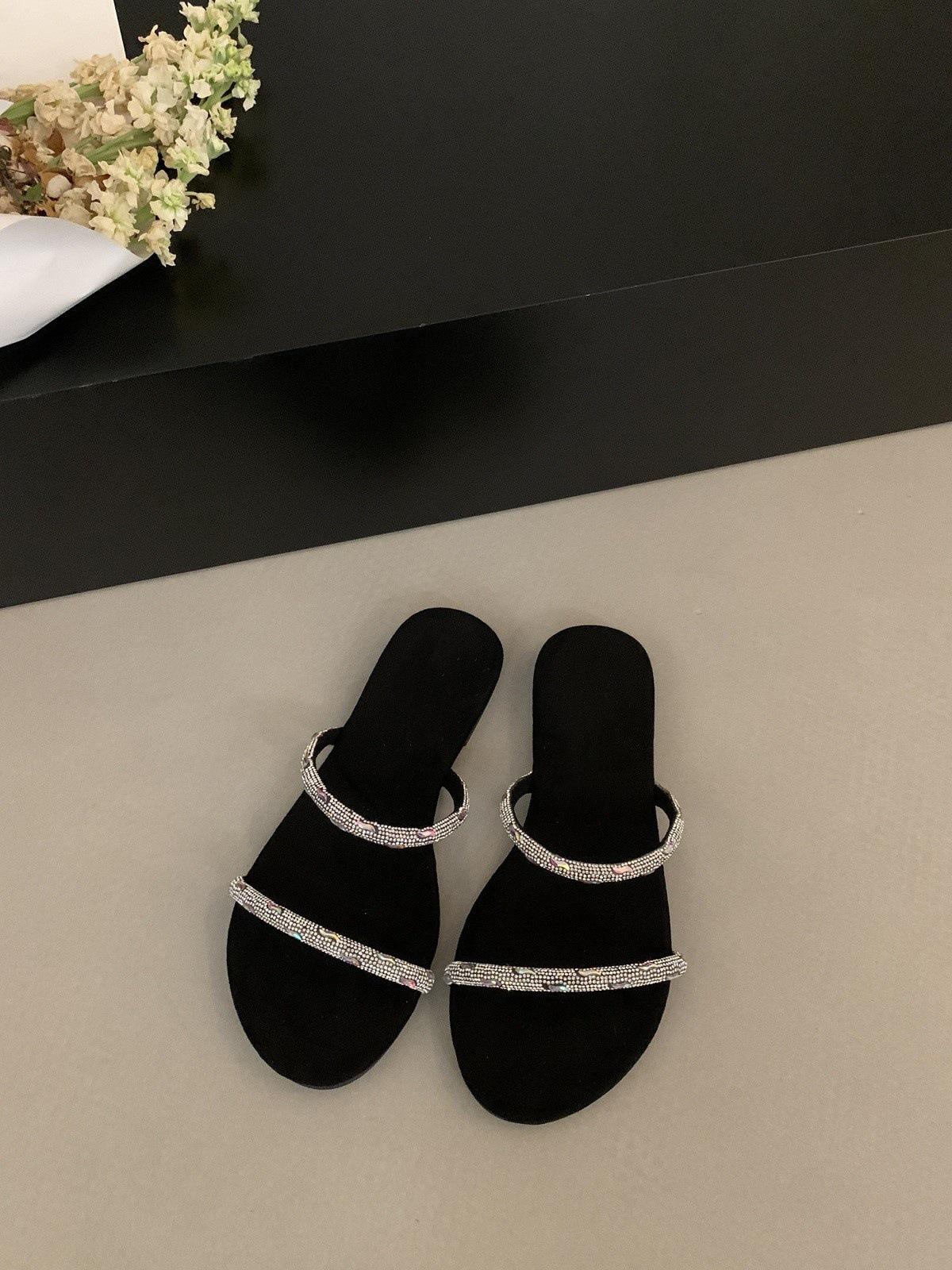 

French open-toed rhinestone slippers for women to wear 2025 summer new fairy wind gentle vacation flat sandals 35 чёрный