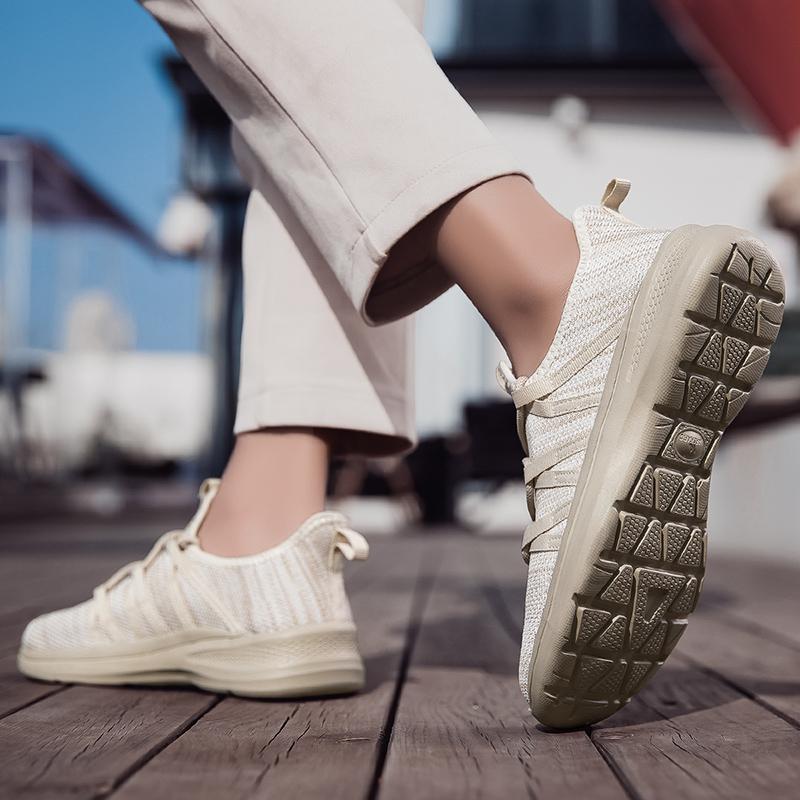 Fashion 2025 New Couple Mesh Breathable Lightweight Fashion Trendy Shoes Comfortable Outdoor Sports Leisure Wear resistant Sports Shoes