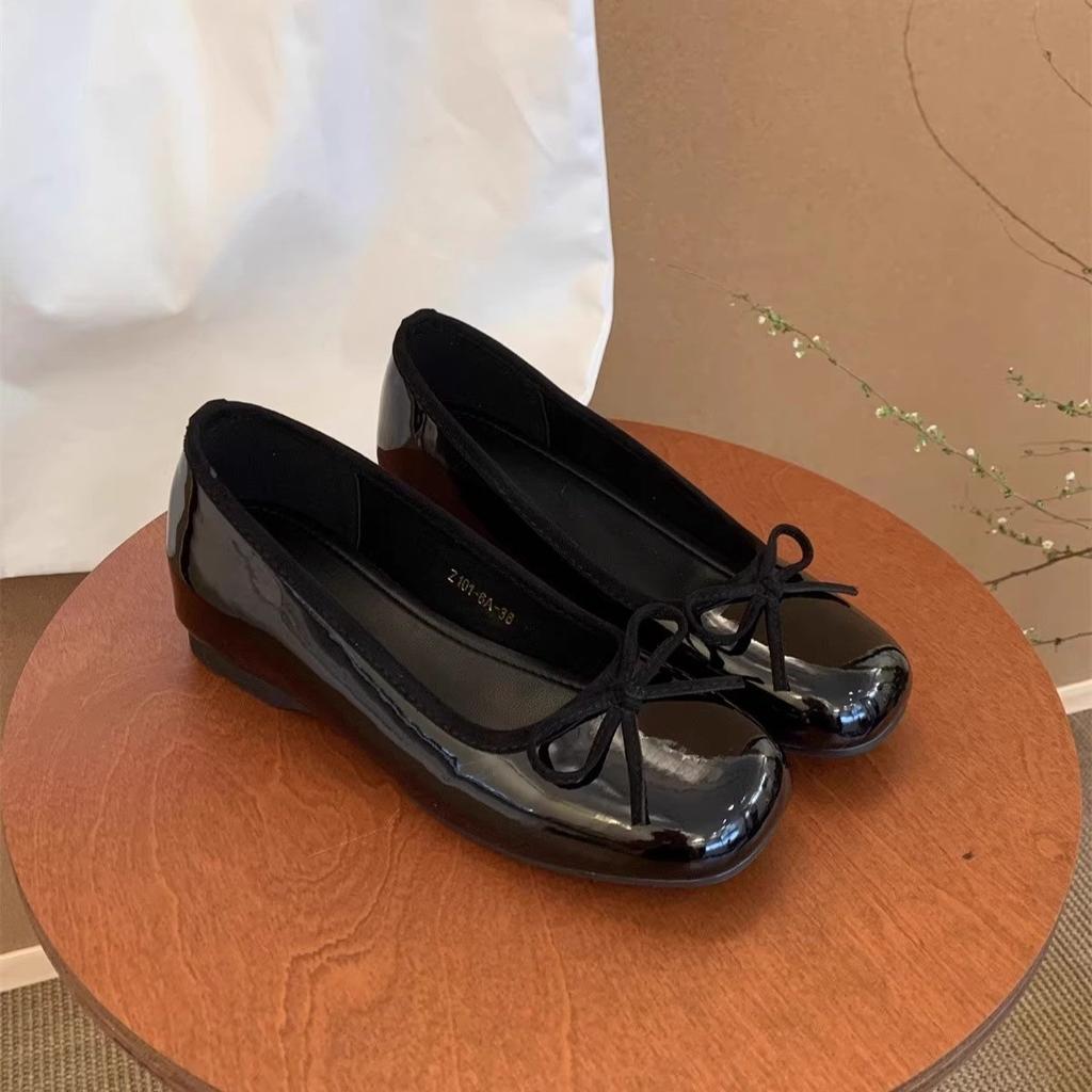 Inner heightening bow red light mouth single shoes women's 2025 spring new French gentle temperament commuter ladyshoes