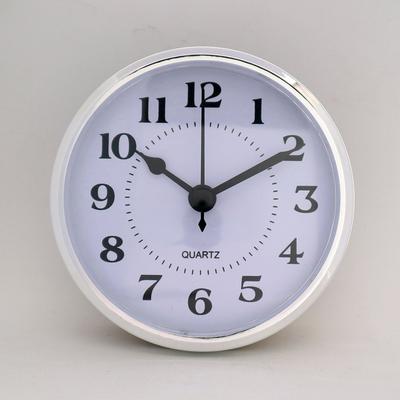 L'horloge à quartz insère des chiffres arabes de 90 mm de diamètre entier sur le visage