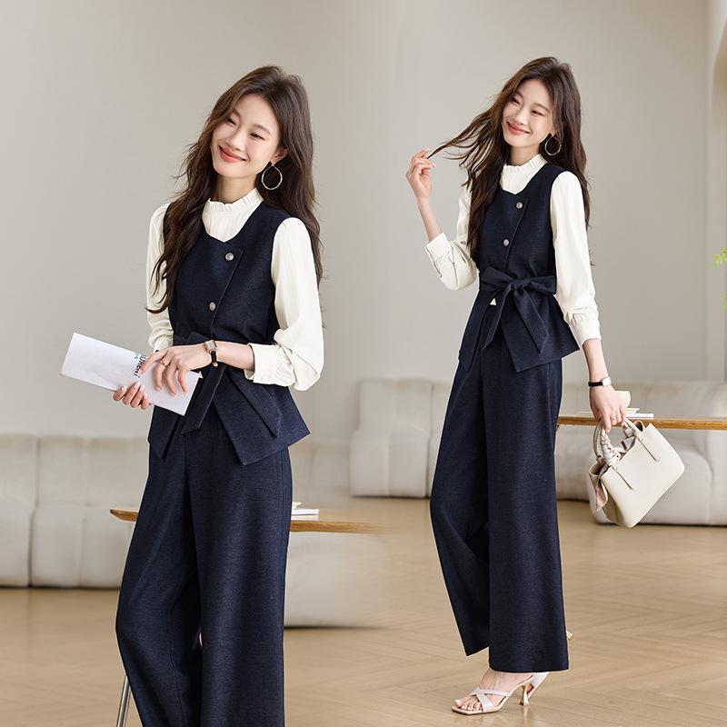 

2025 Весна/Лето Женский Шикарный Комплект-тройка: Жилет, рубашка и брюки широкого кроя L (57-62 kg)