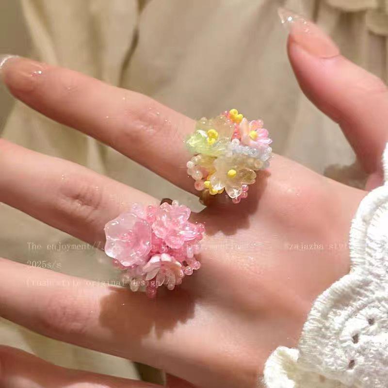 Dopamine Hydrangea Flower Ring for Women - Sweet Vacation Style, Fresh & Dazzling Beaded Design