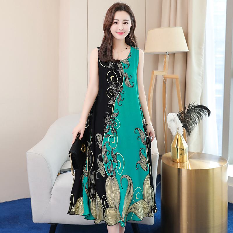 Sleeveless Silk Cotton Dress for Middle-Aged Mothers - Slim Fit, Large Size, Beach Dress for Summer