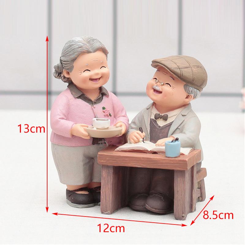 Grandparents Figurines Elderly Couple Figurines Craft Night Light Miniature Sweet Ornament Love Statue Bedside Decor Accessories