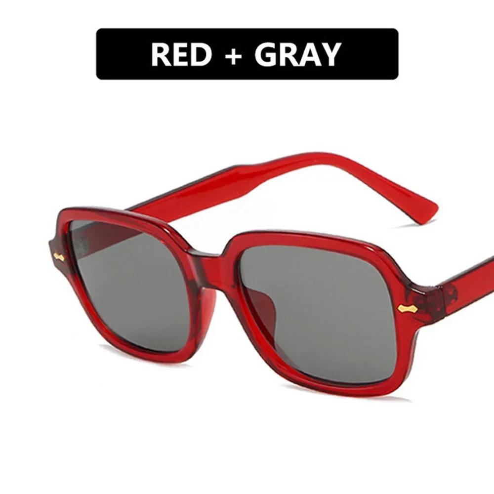 Vintage Small Frame Sunglasses Women Retro Oval Sun Glasses Korean Style Designer Brand Classic Eyewear for Driving Black