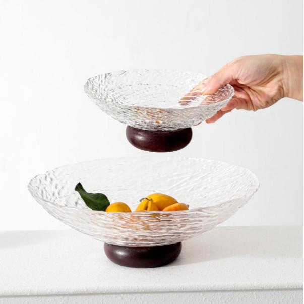 Luxury Glass Fruit Bowl for Coffee Table: High-End Reception Tray for Snacks, Nuts, and Dried Fruits.