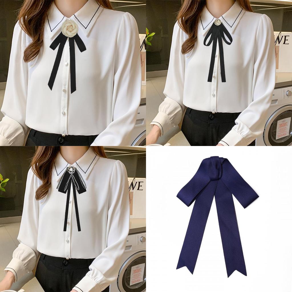 College-Stil Satin-Fliege mit Legierungsschmetterling-Design für Damen, Abschlussaccessoires