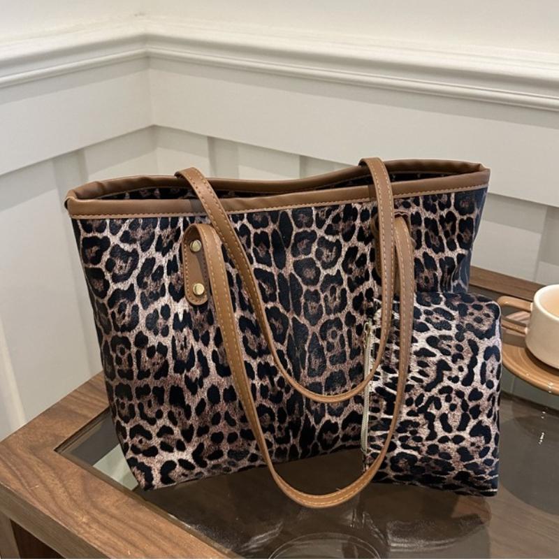 Leopard Print PU Leather Tote Bag Large Capacity Casual Underarm Bag for Travel Shopping for Women