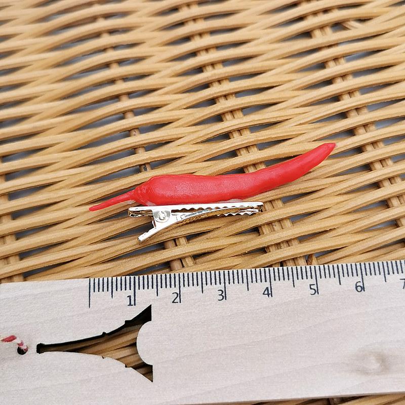 

Заколка для волос «Чили»: Смешная рваная челка, головной убор на фруктово-овощную тематику