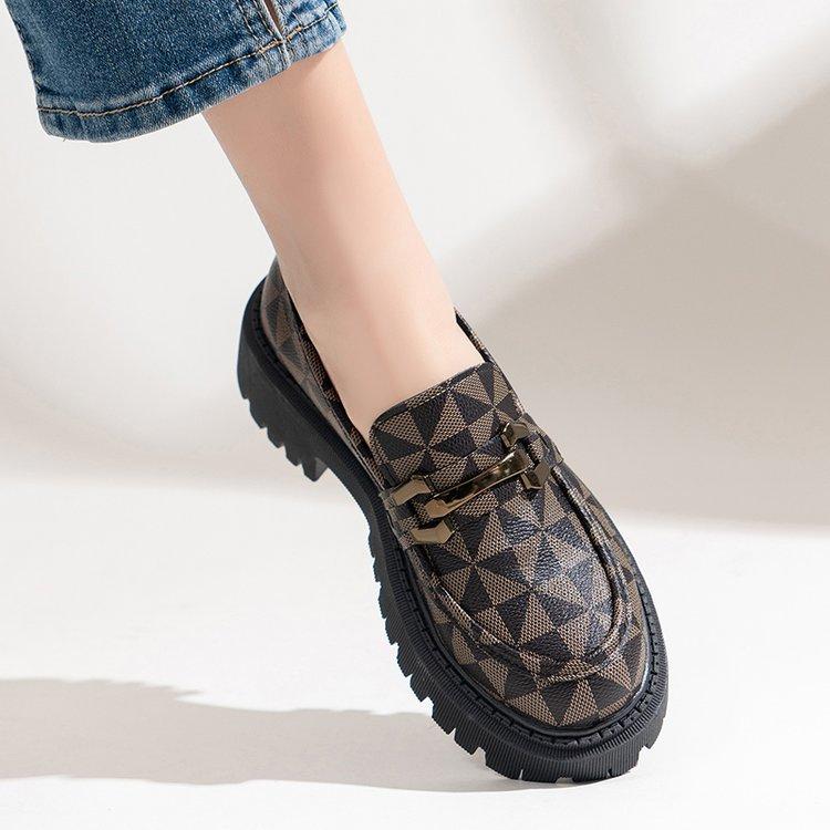 

Модная обувь для женщин Шикарная и элегантная женская летняя обувь Натуральная кожа Повседневная Прозрачная Круглый носок 42 зелёный